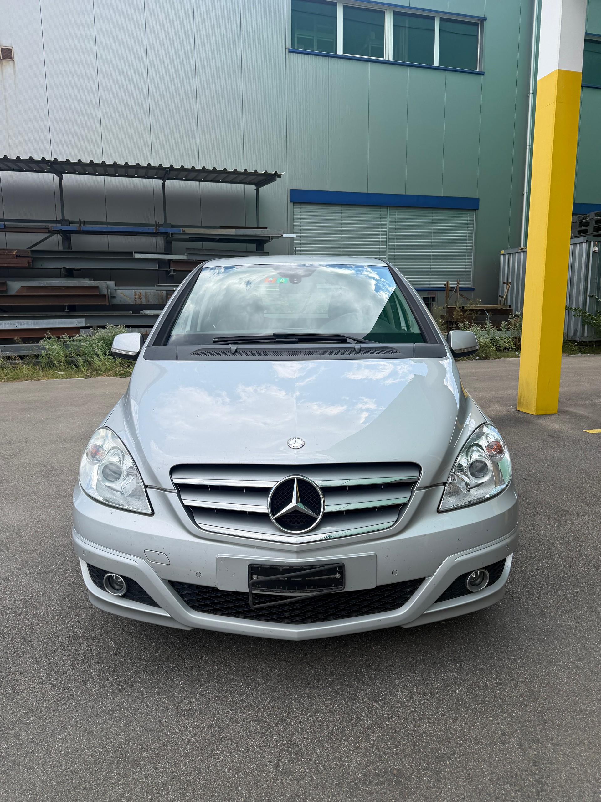 MERCEDES-BENZ B 200 Autotronic-image-1