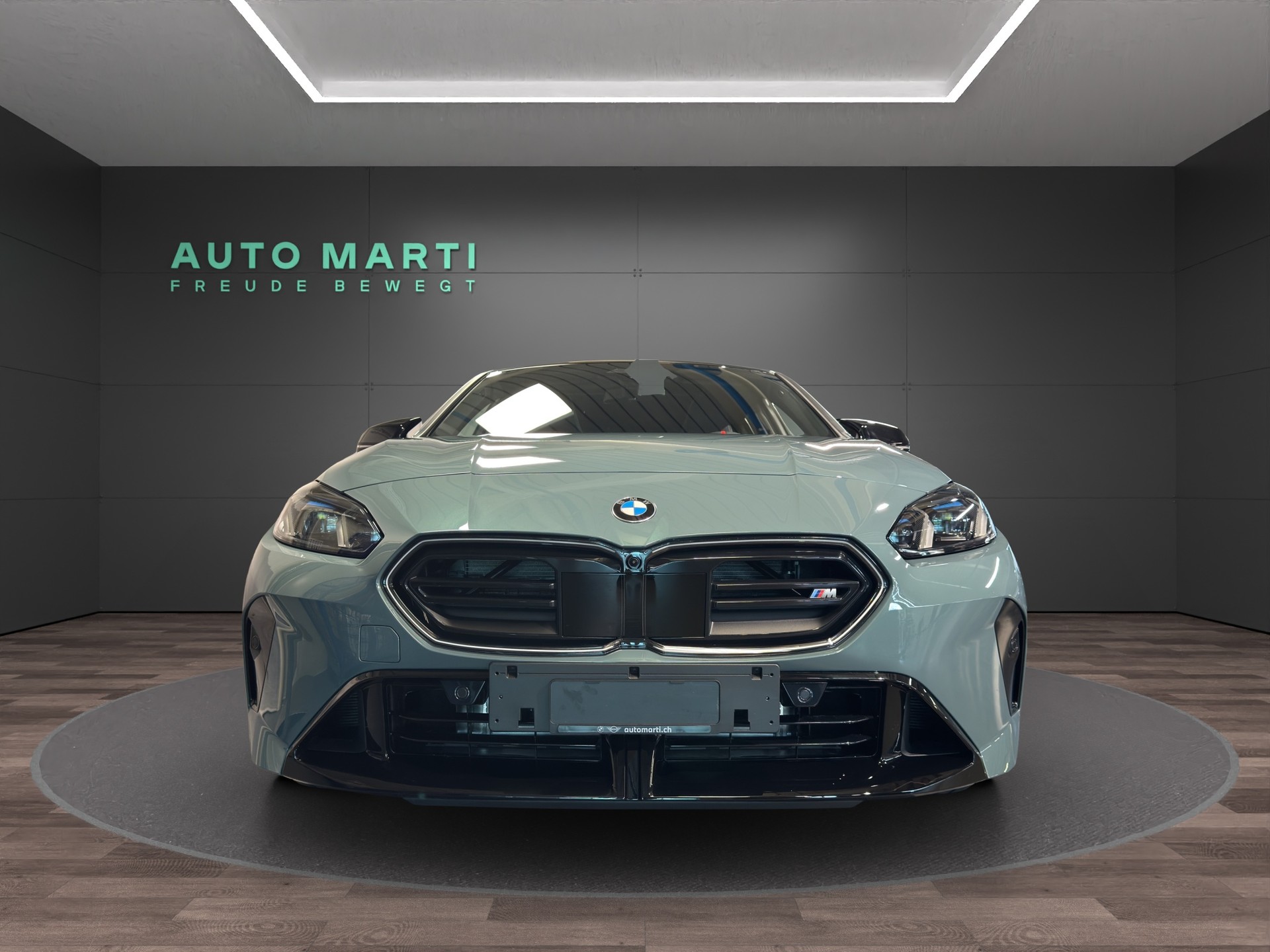 BMW M135i xDrive-image-4