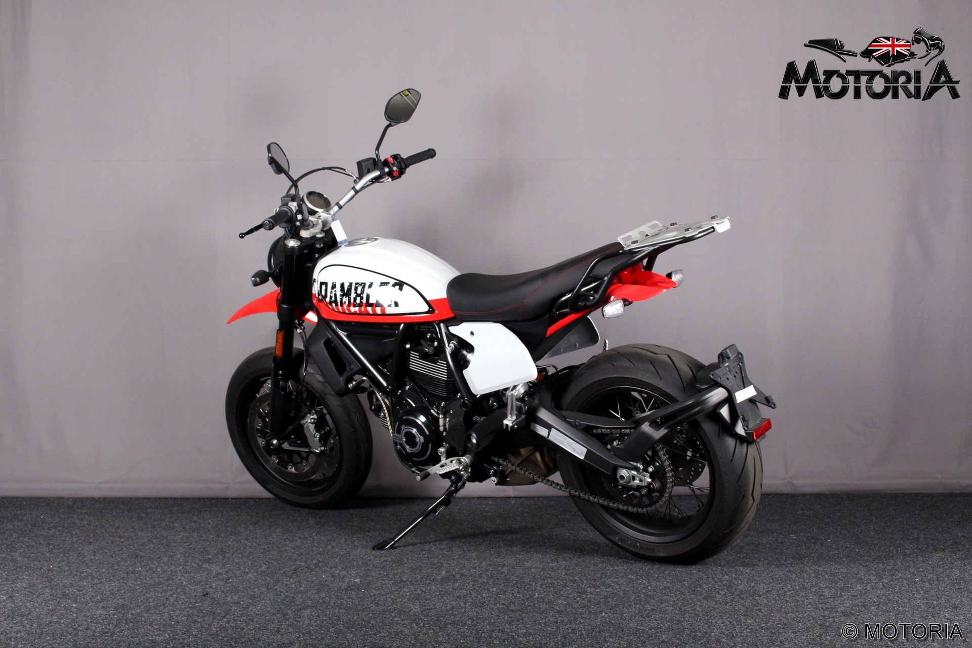 DUCATI Scrambler 803 Urban Motard-showroom-element-3