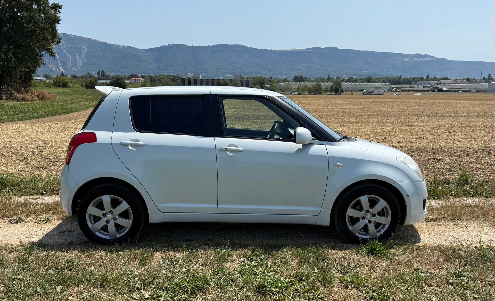 SUZUKI Swift 1.3i 16V GL Top-image-6