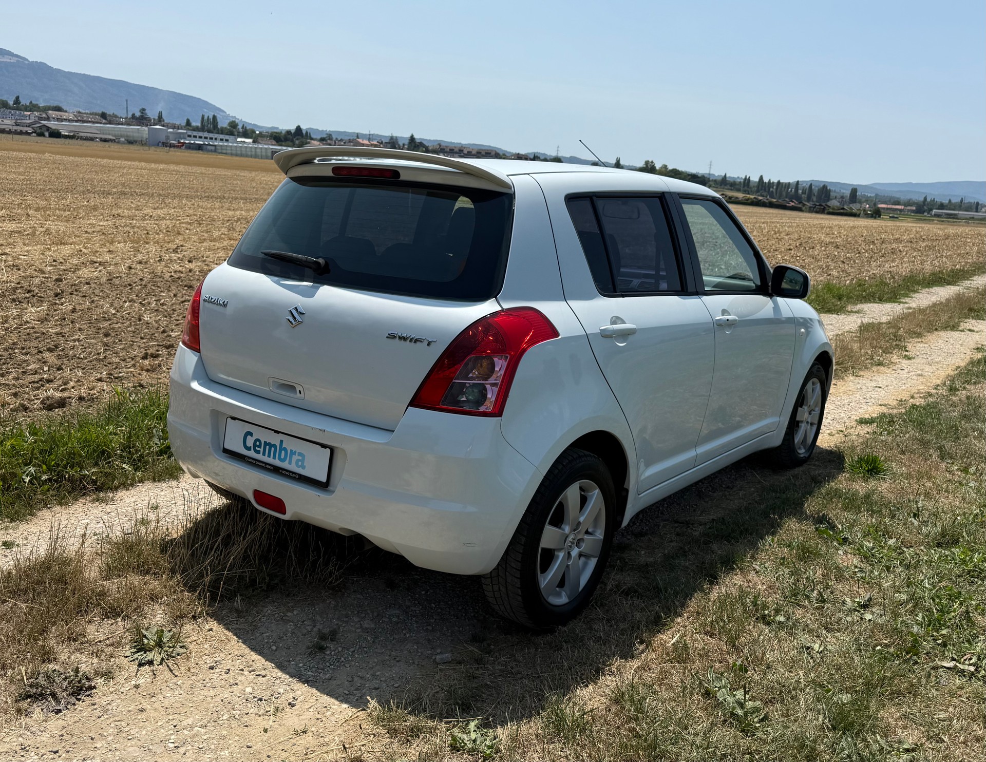 SUZUKI Swift 1.3i 16V GL Top-image-3