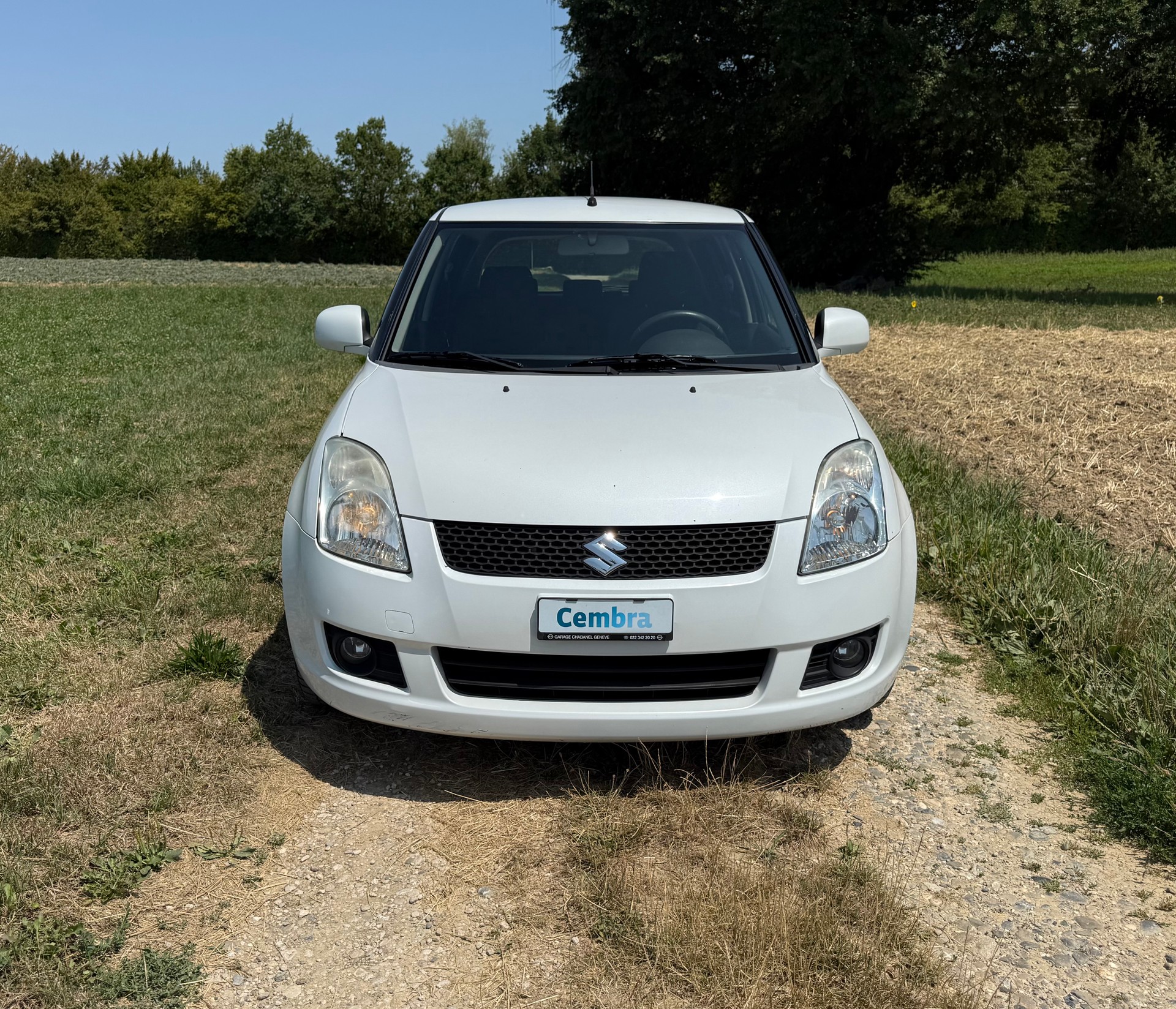 SUZUKI Swift 1.3i 16V GL Top-image-1