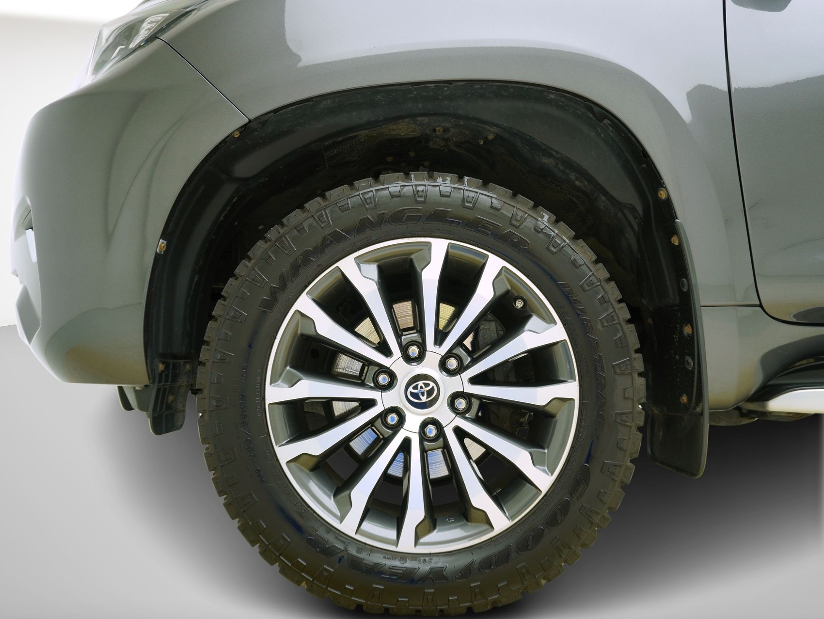 TOYOTA Land Cruiser 2.8 D Premium-image-6
