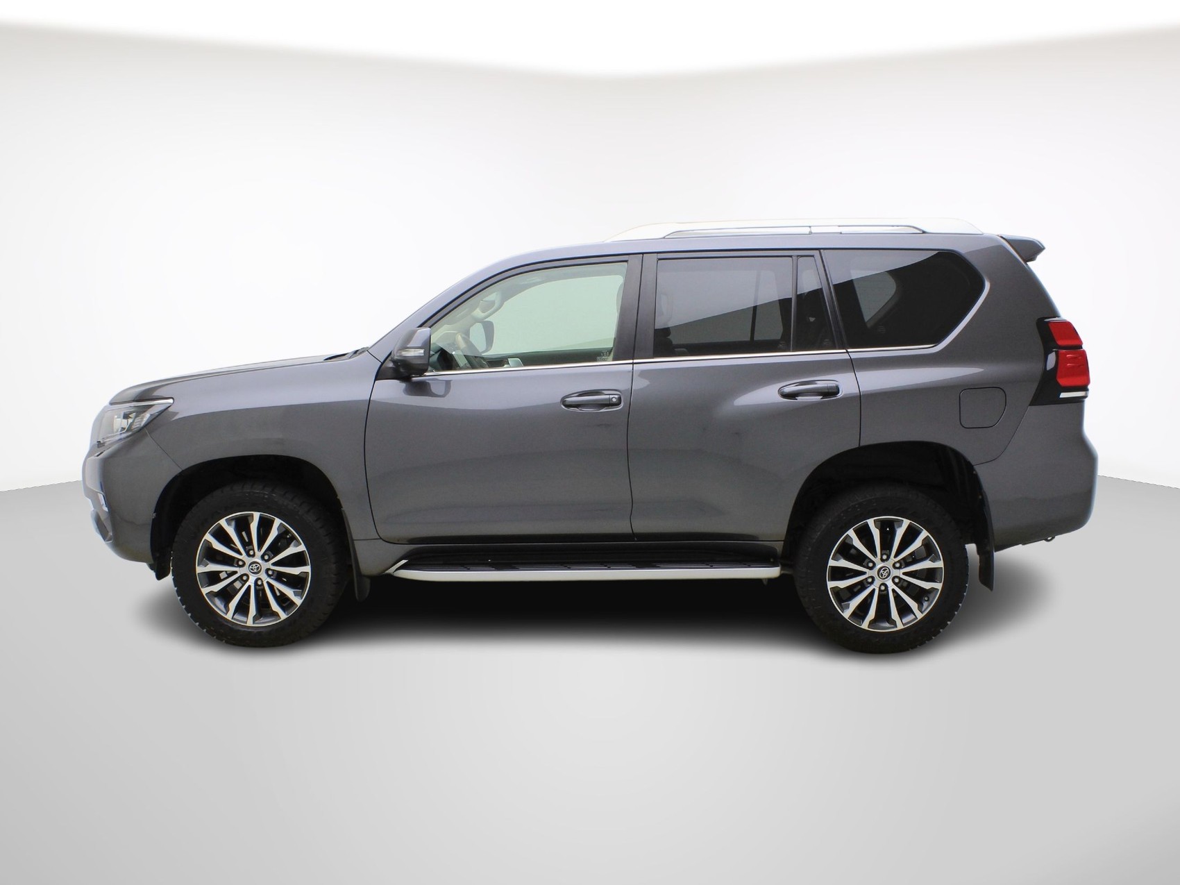 TOYOTA Land Cruiser 2.8 D Premium-image-2