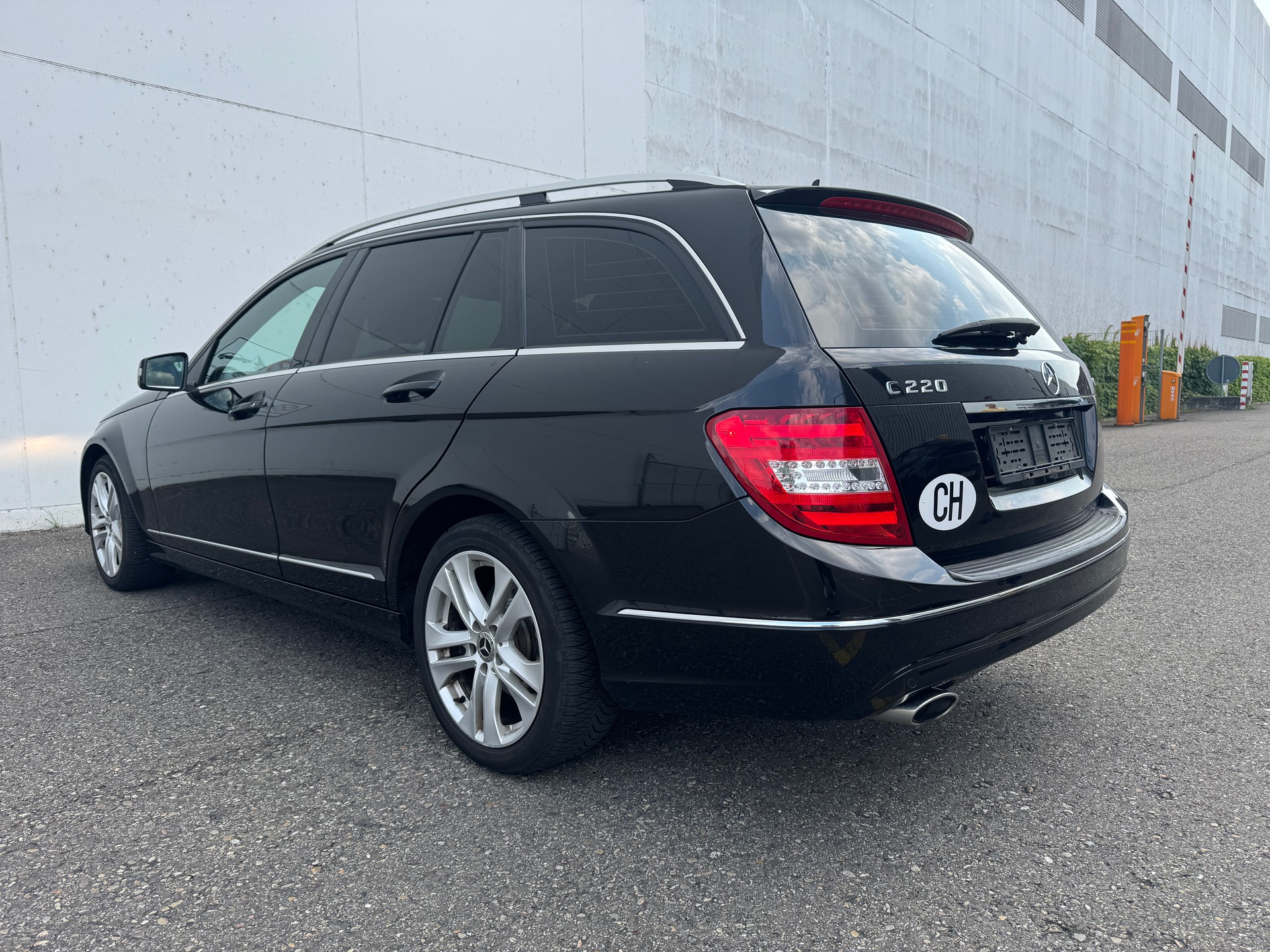 MERCEDES-BENZ C 220 CDI Avantgarde-image-7