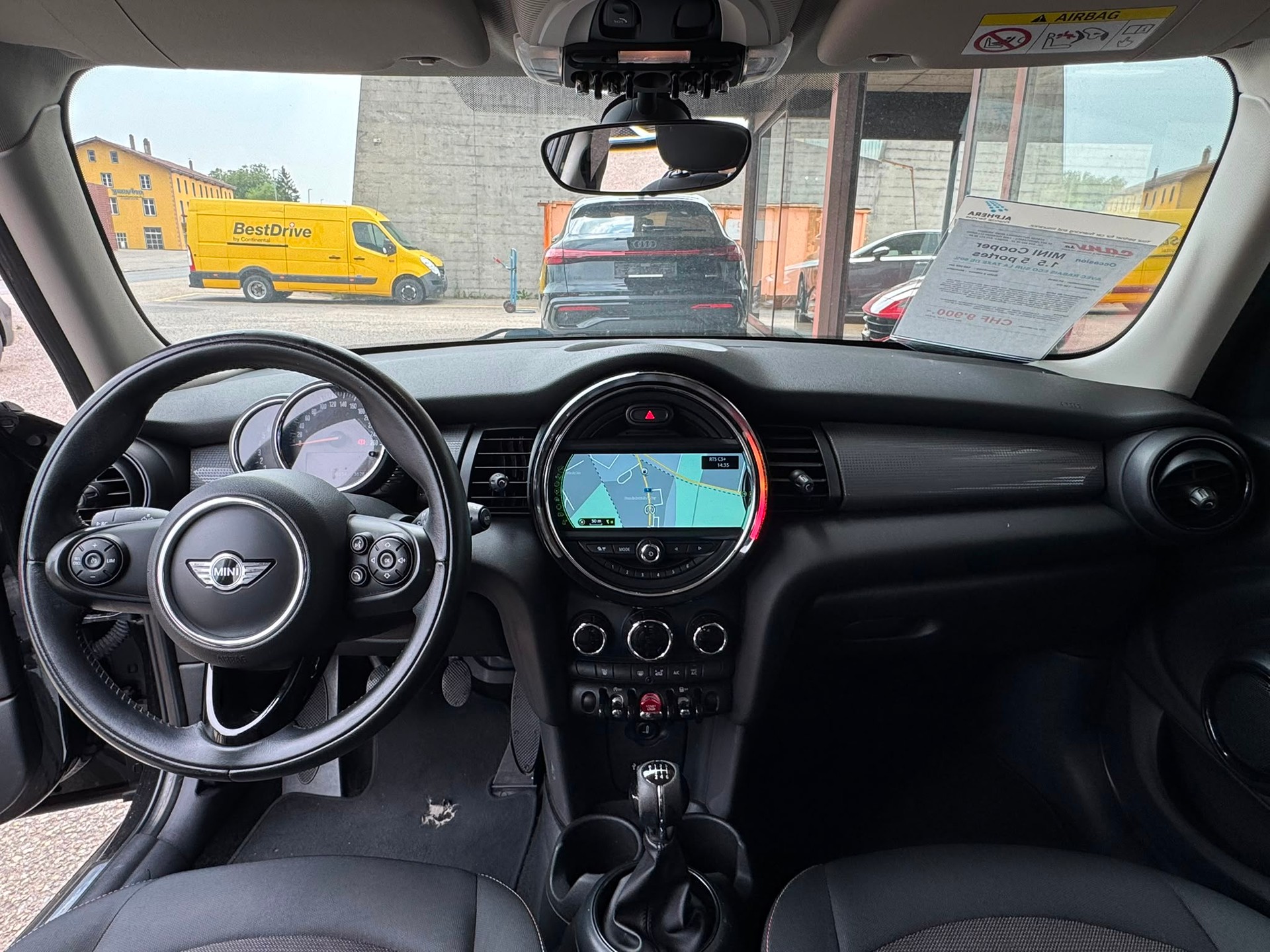 MINI Cooper-image-8