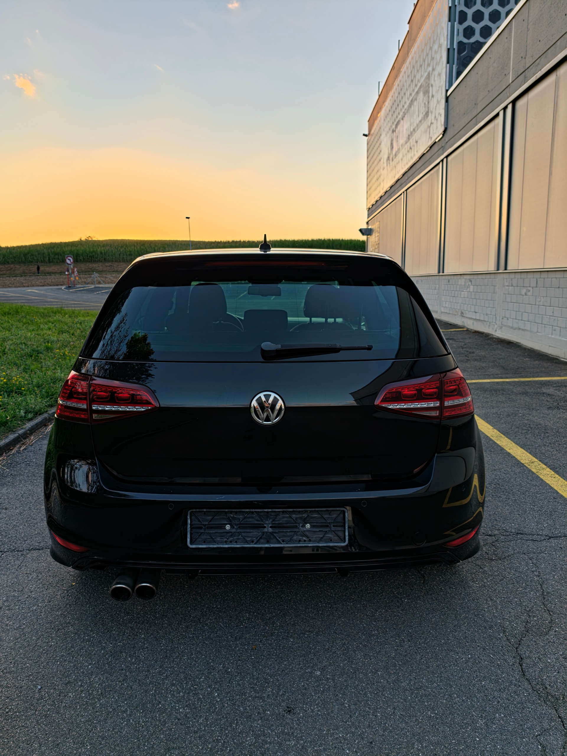 VW Golf 1.4 TSI Cup R-Line-image-4