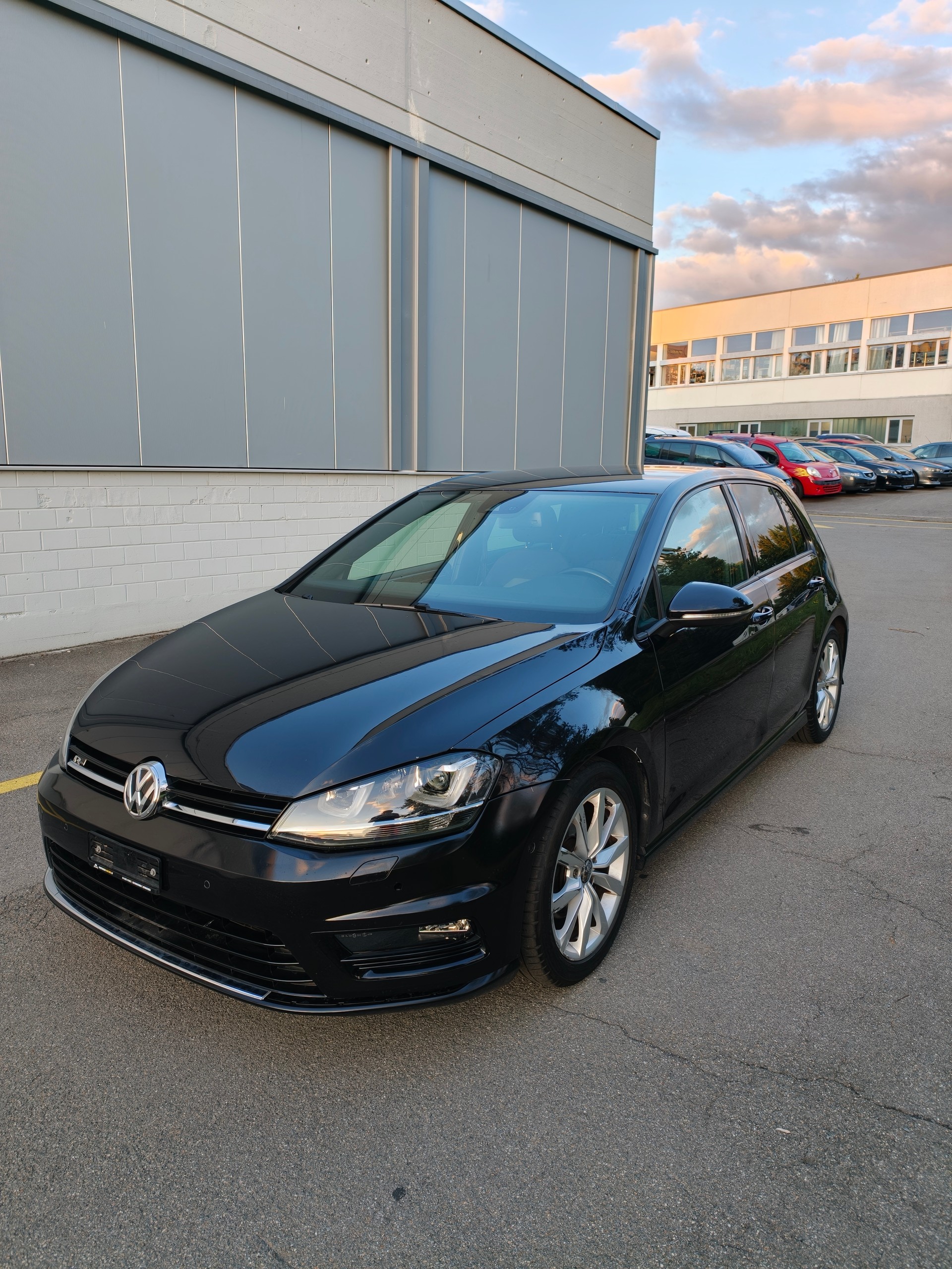 VW Golf 1.4 TSI Cup R-Line-image-0