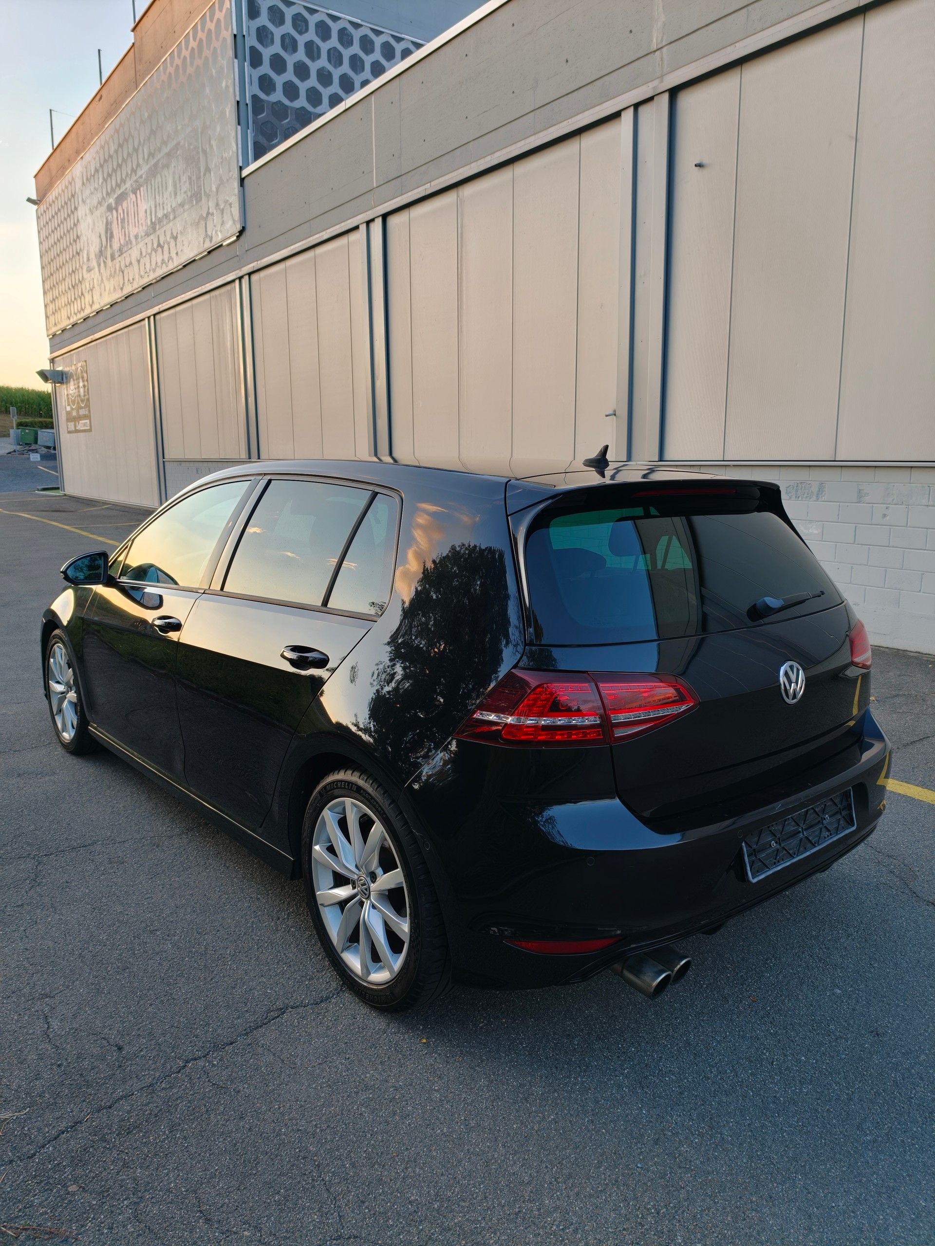 VW Golf 1.4 TSI Cup R-Line-image-5
