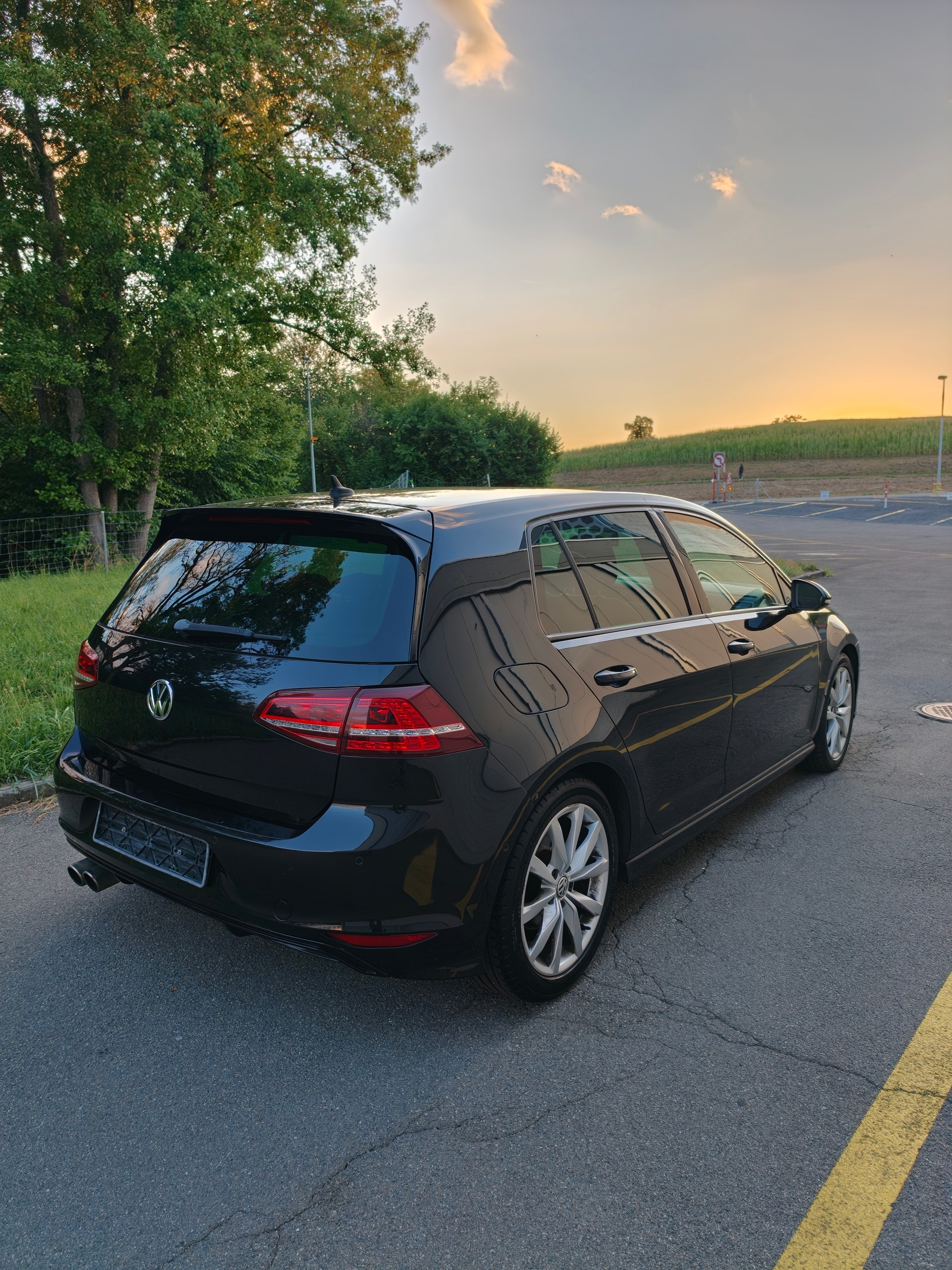 VW Golf 1.4 TSI Cup R-Line-image-3