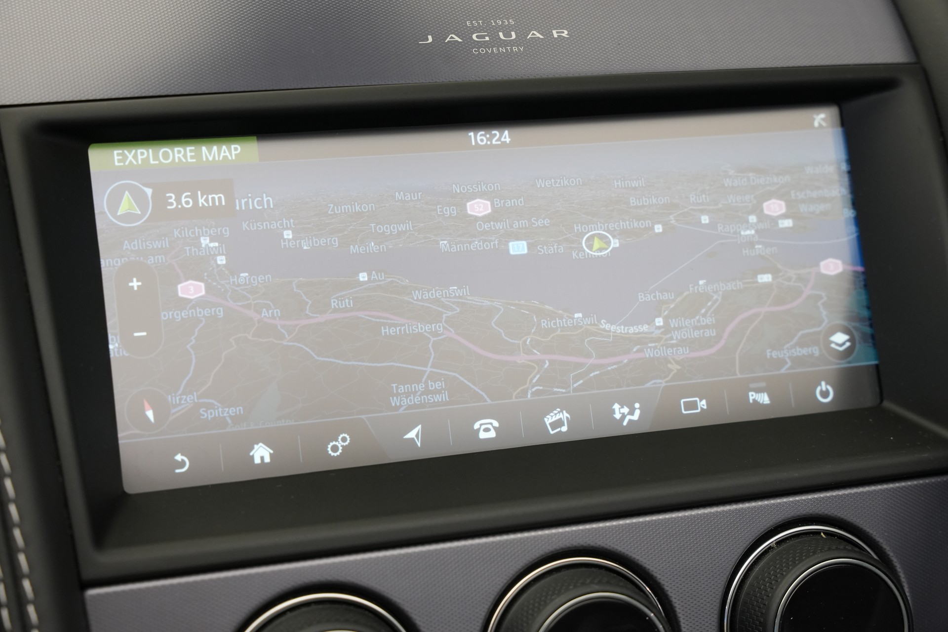 JAGUAR F-Type Convertible 2.0 I4 Automatik-image-32
