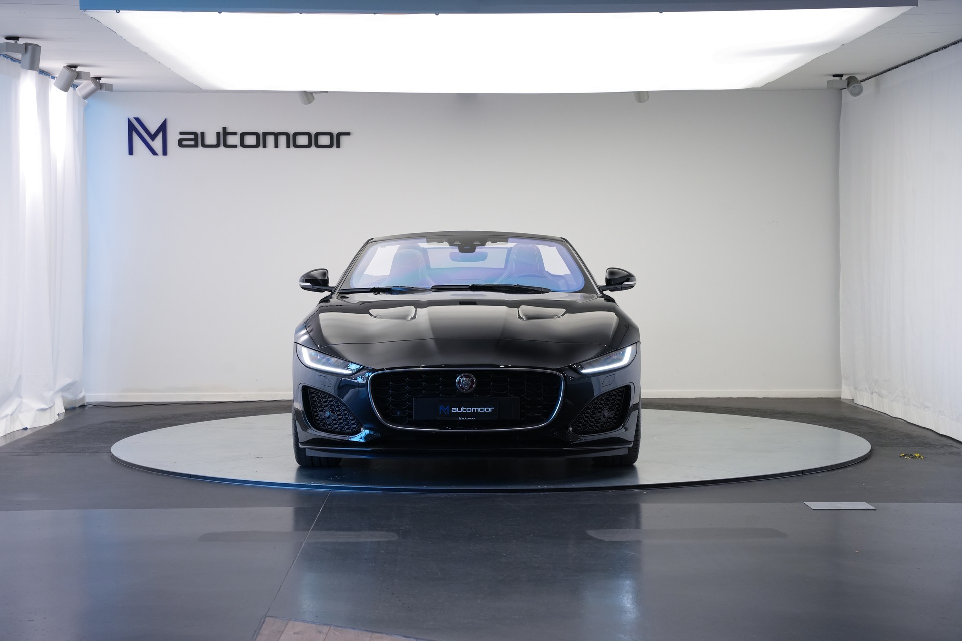 JAGUAR F-Type Convertible 2.0 I4 Automatik-image-1