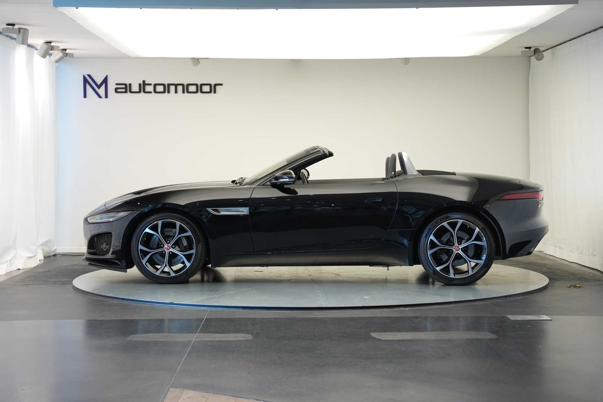 JAGUAR F-Type Convertible 2.0 I4 Automatik-image-7