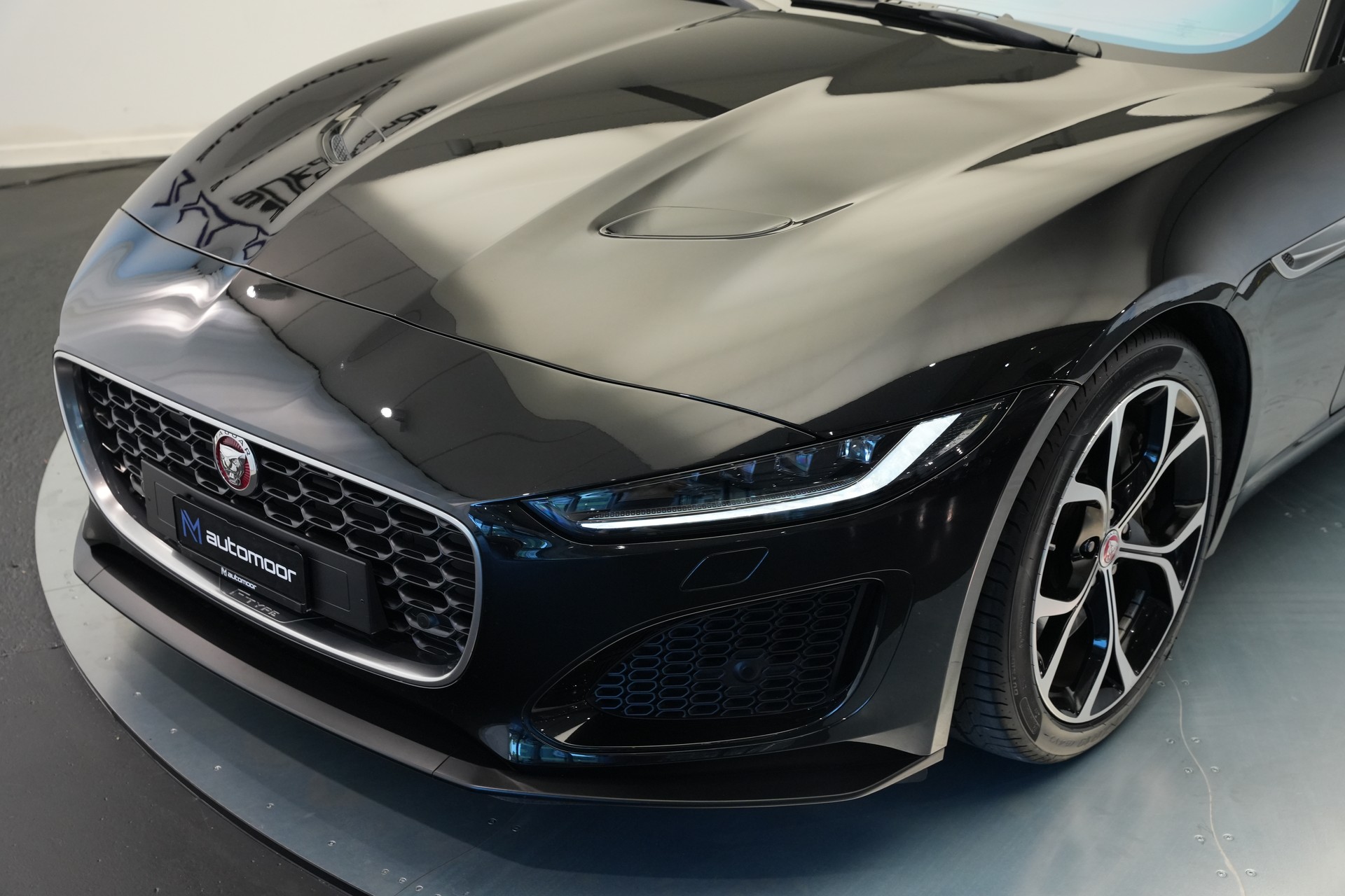 JAGUAR F-Type Convertible 2.0 I4 Automatik-image-41