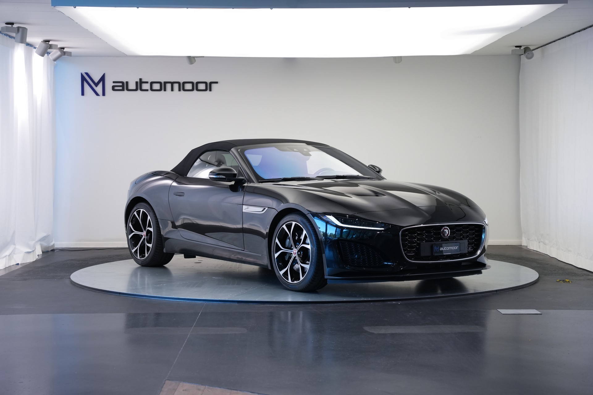 JAGUAR F-Type Convertible 2.0 I4 Automatik-image-10