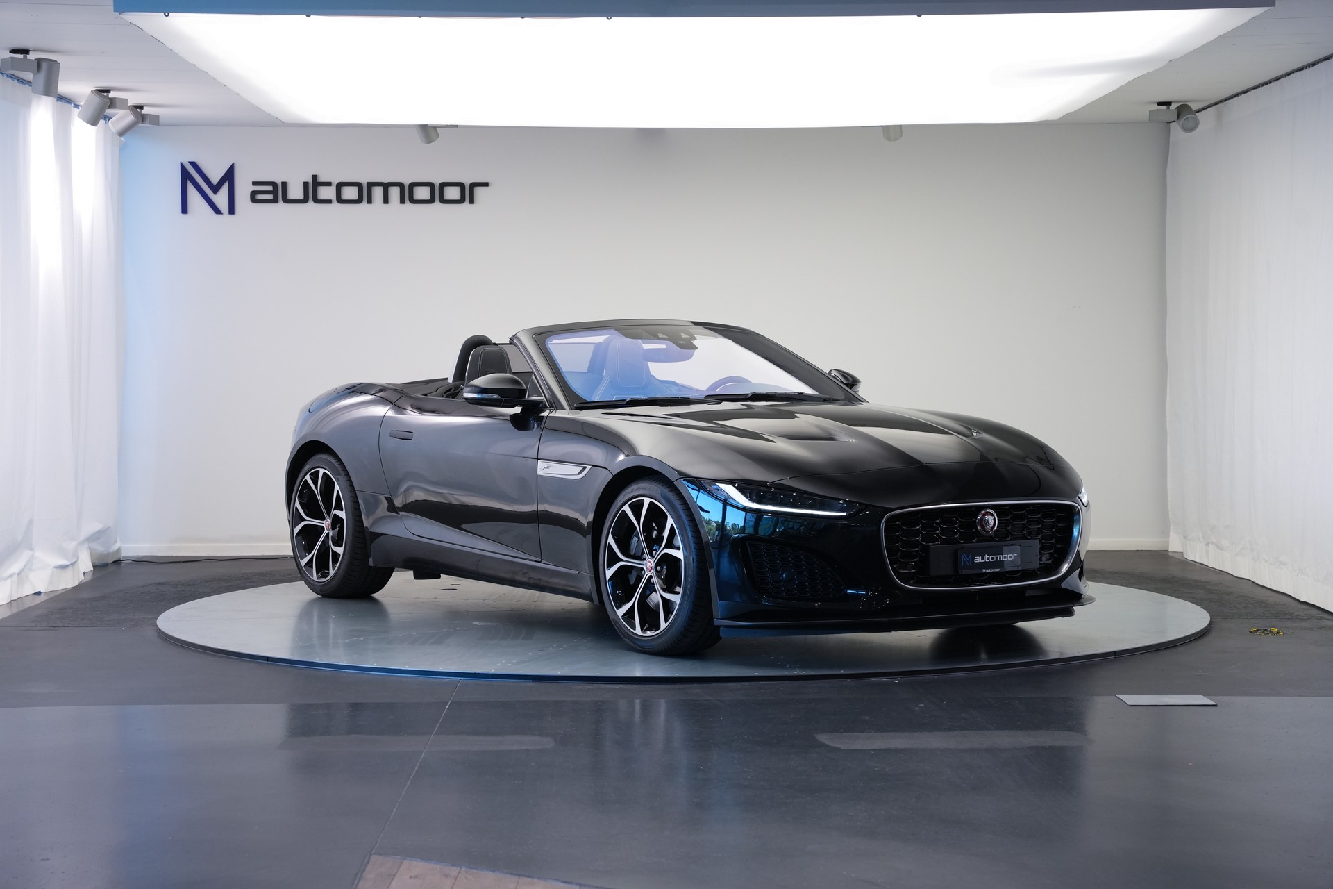 JAGUAR F-Type Convertible 2.0 I4 Automatik-image-2