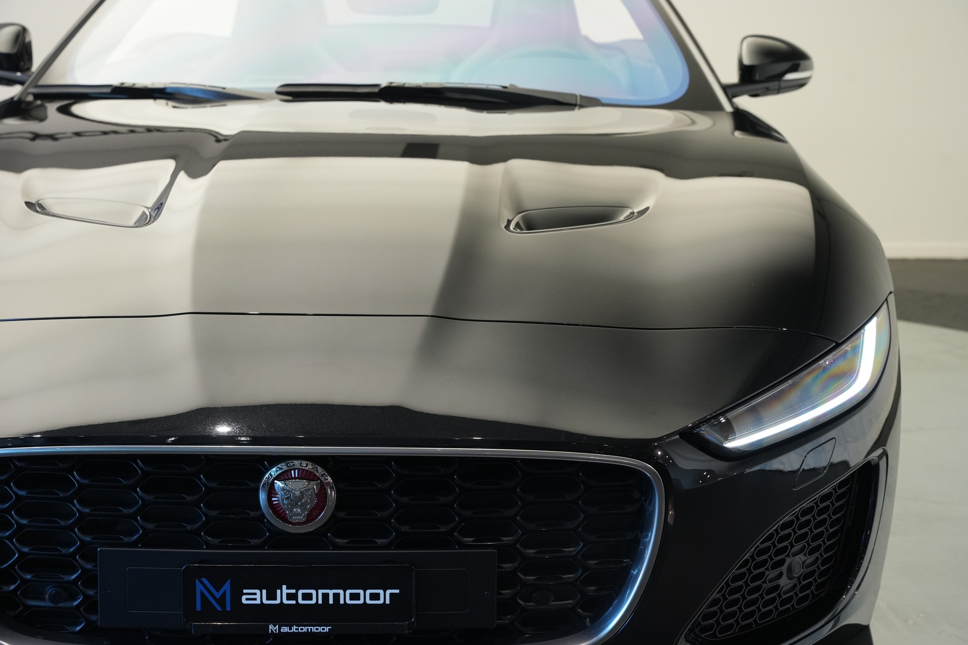 JAGUAR F-Type Convertible 2.0 I4 Automatik-image-42