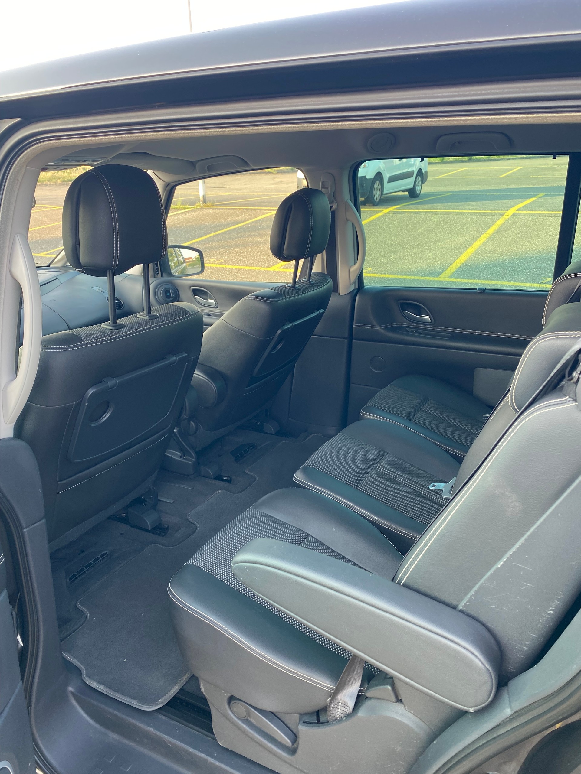 RENAULT Grand Espace 2.0 Turbo Dynamique-image-7