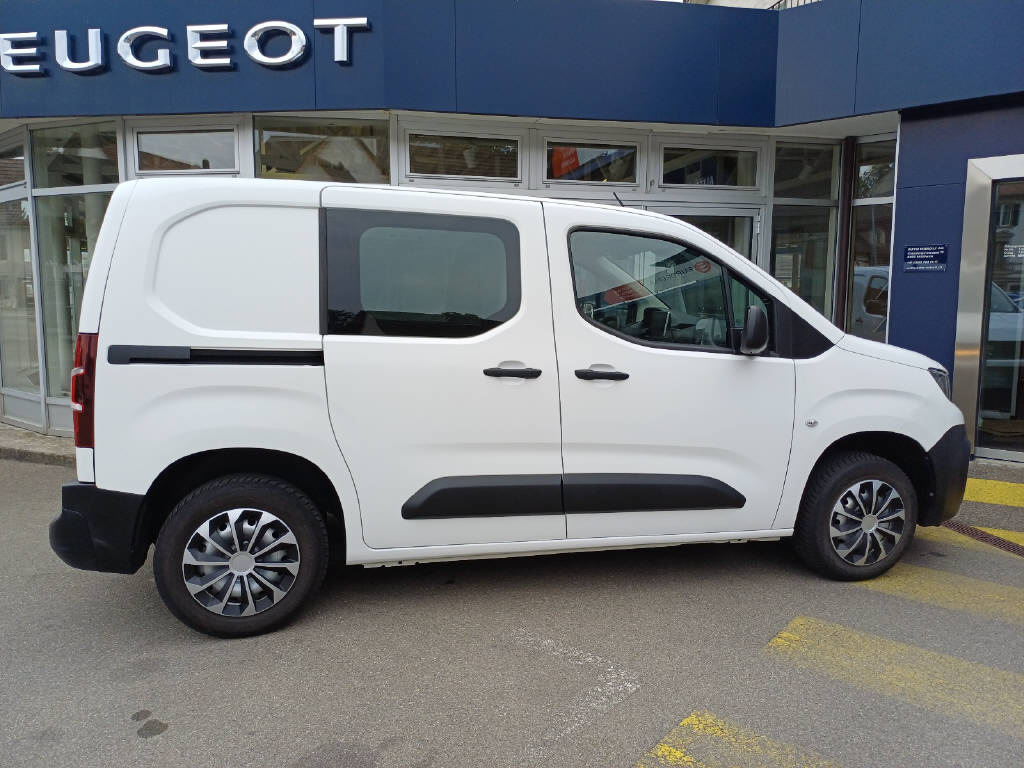 PEUGEOT Partner Kaw. Standard 1.2 110 Premi AHK-image-3