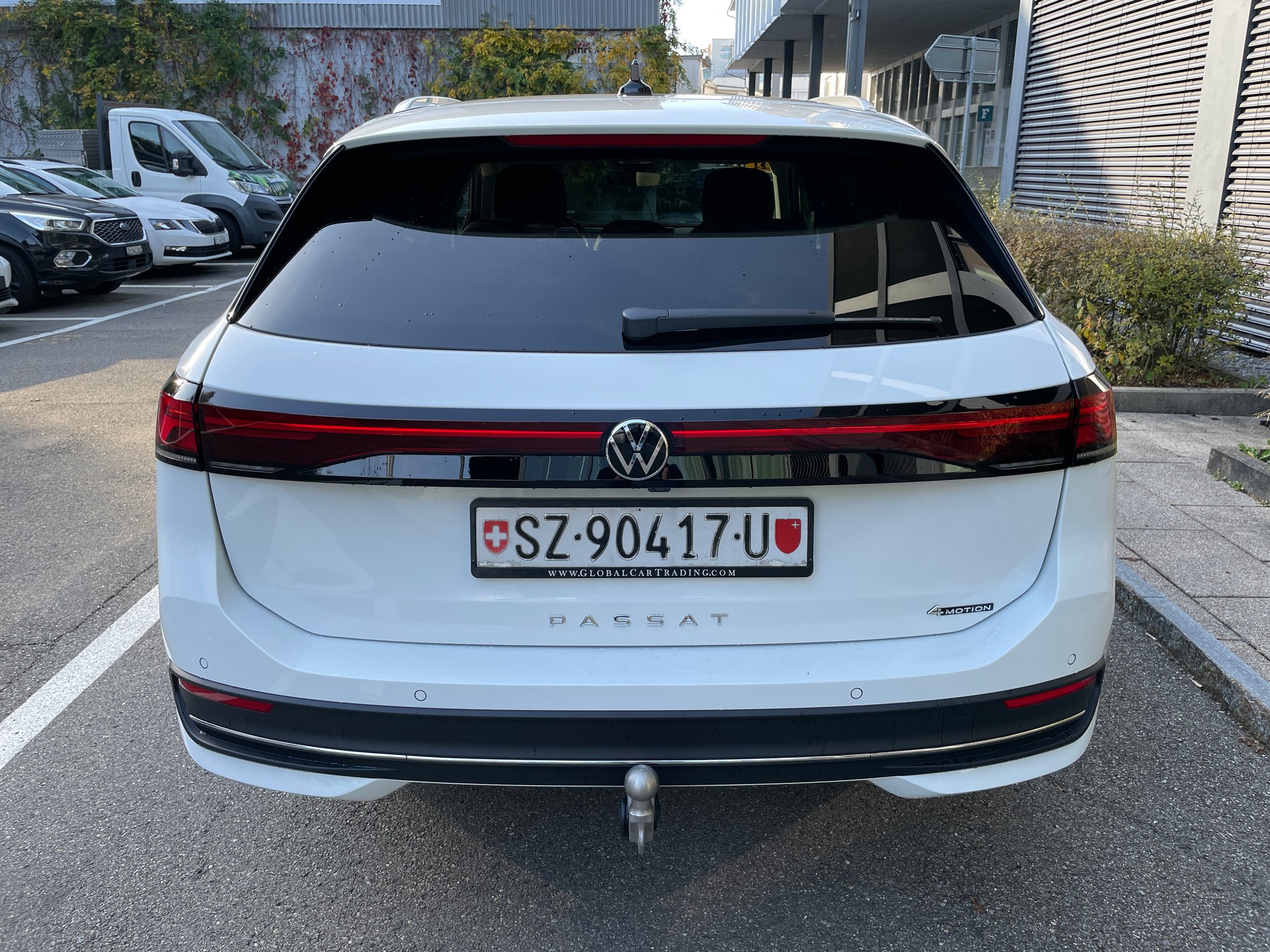 VW Passat Variant 2.0 TDI evo Business 4 Motion DSG-image-3