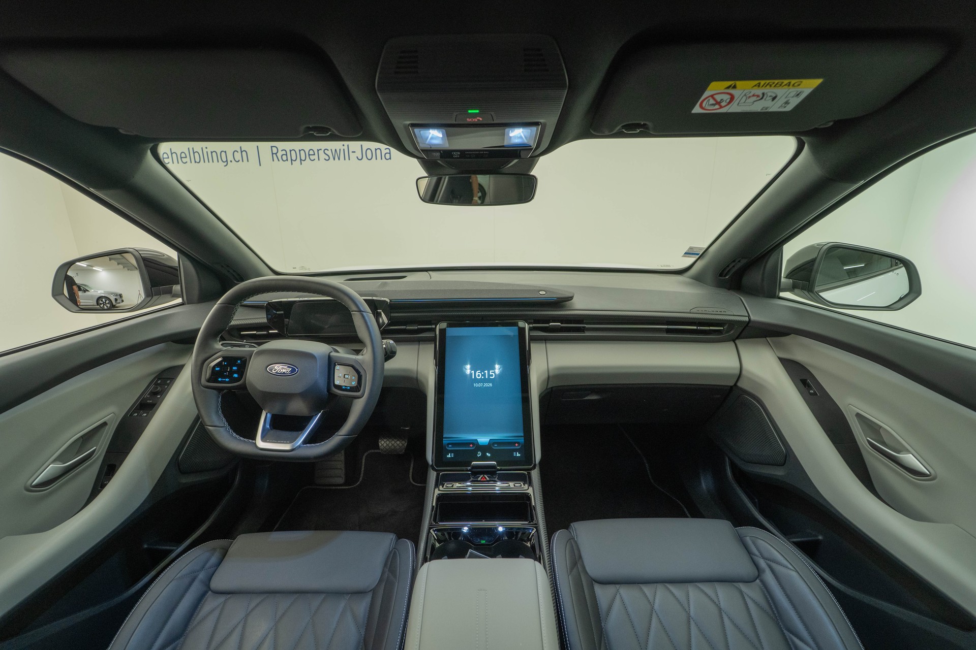 FORD Explorer Extended Range Premium AWD-image-5