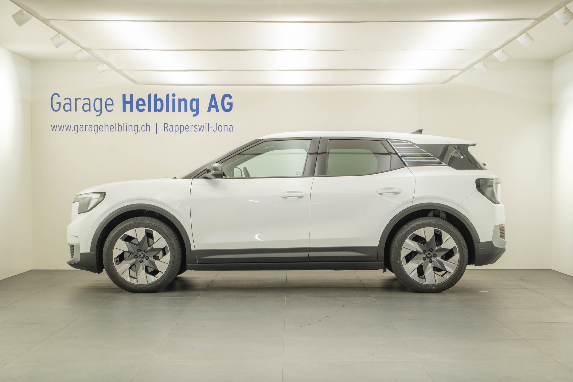 FORD Explorer Extended Range Premium AWD-image-2