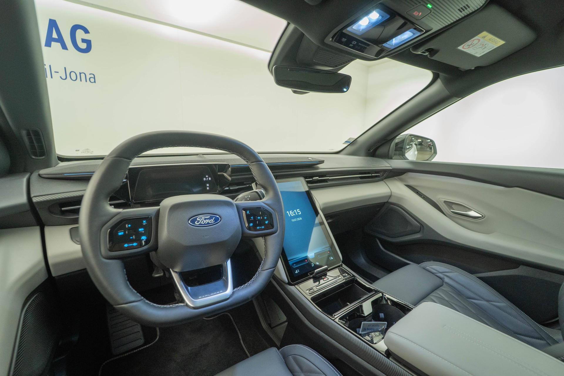 FORD Explorer Extended Range Premium AWD-image-6