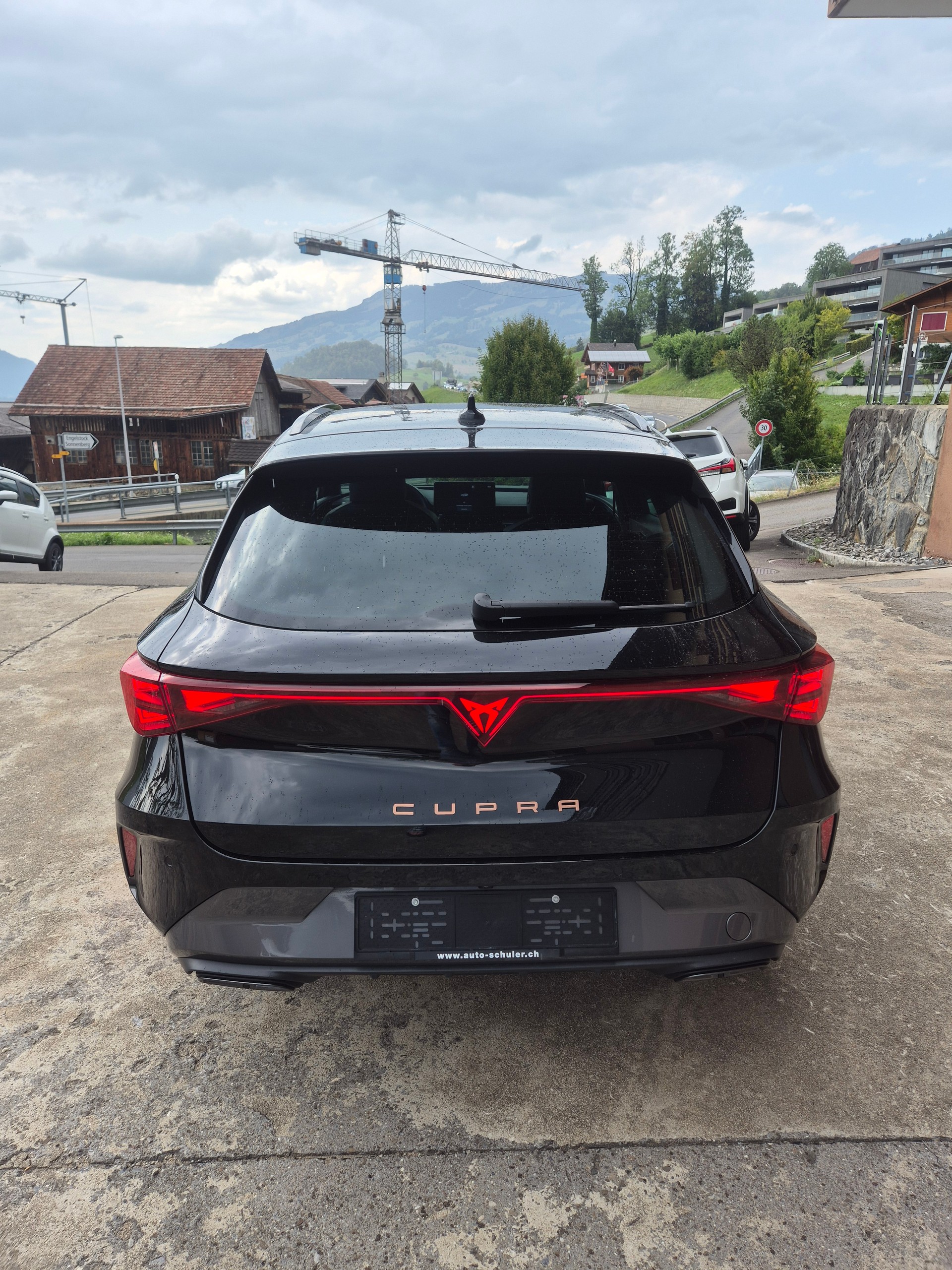 CUPRA LEON SP-image-2