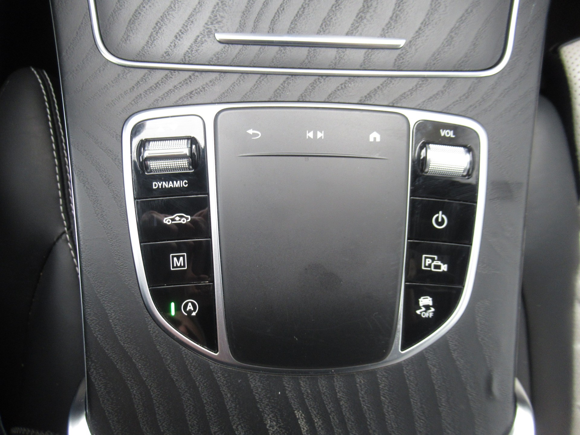 MERCEDES-BENZ GLC 400 d 4Matic AMG Line 9G-Tronic-image-9