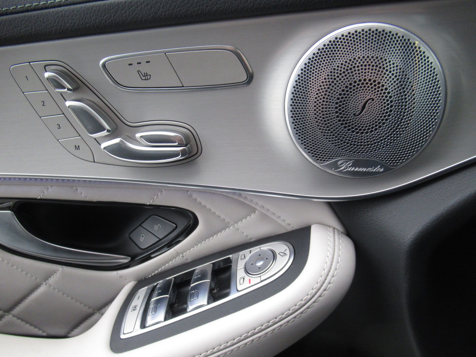 MERCEDES-BENZ GLC 400 d 4Matic AMG Line 9G-Tronic-image-10