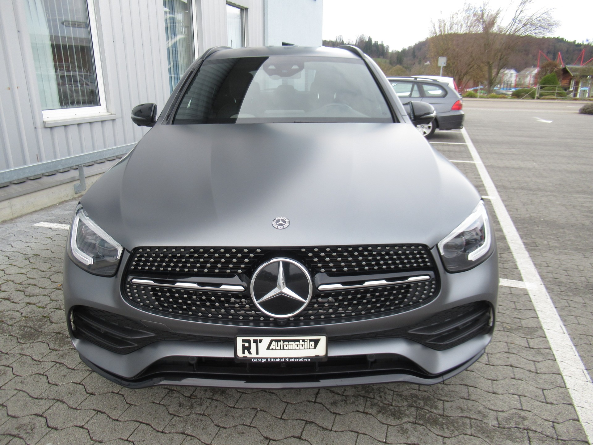 MERCEDES-BENZ GLC 400 d 4Matic AMG Line 9G-Tronic-image-3