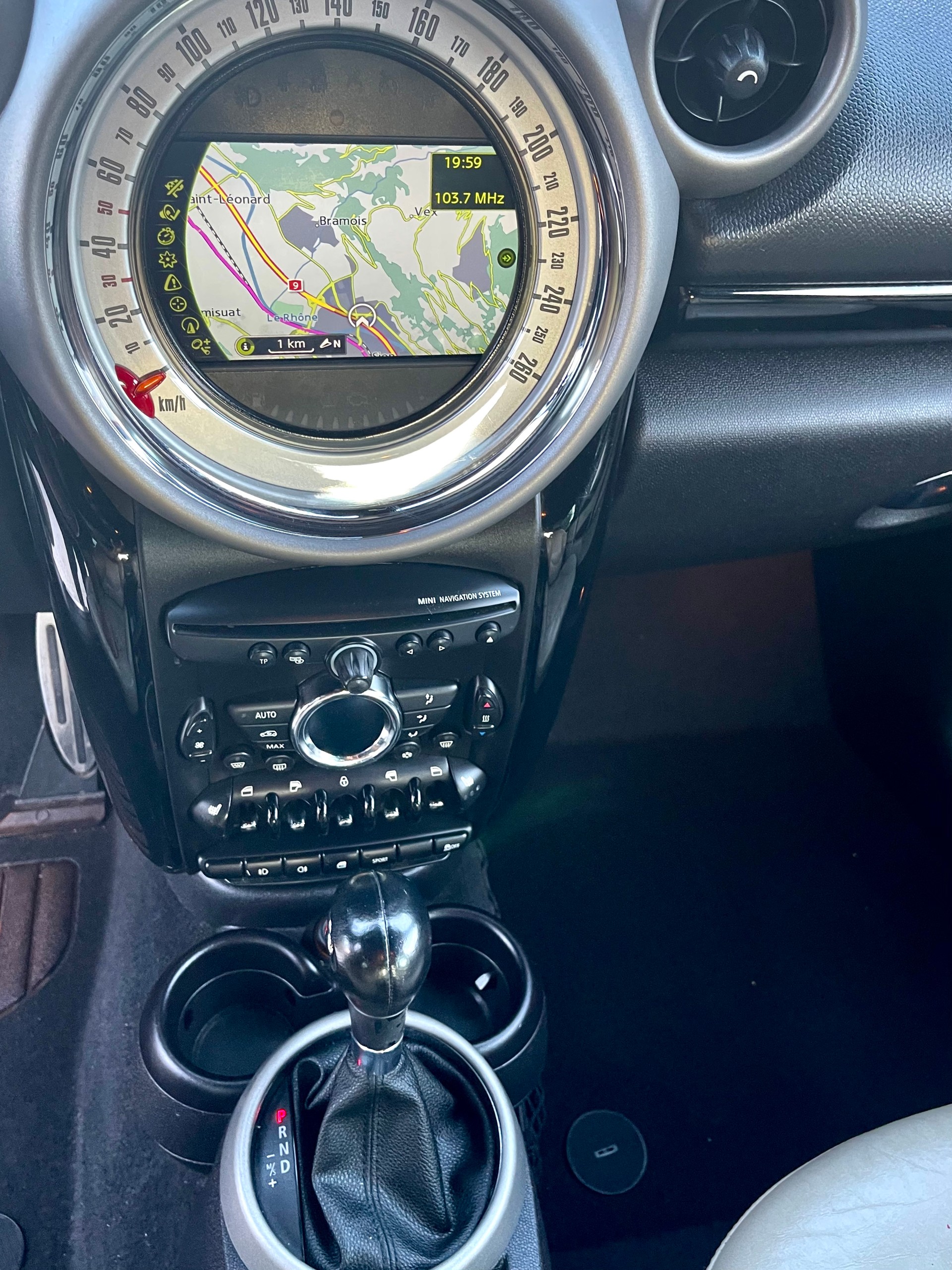 MINI Countryman Cooper S ALL4 Steptronic-image-2