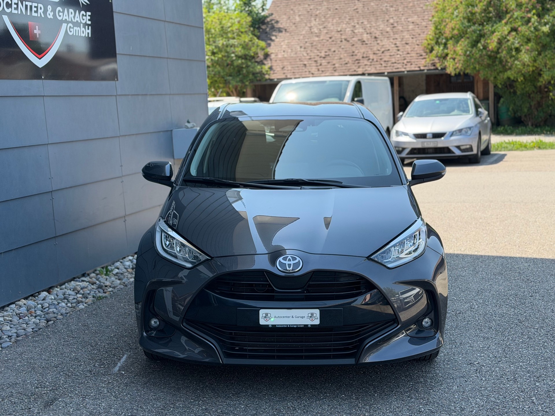 TOYOTA Yaris 1.5 Team Deutschland e-CVT-image-7