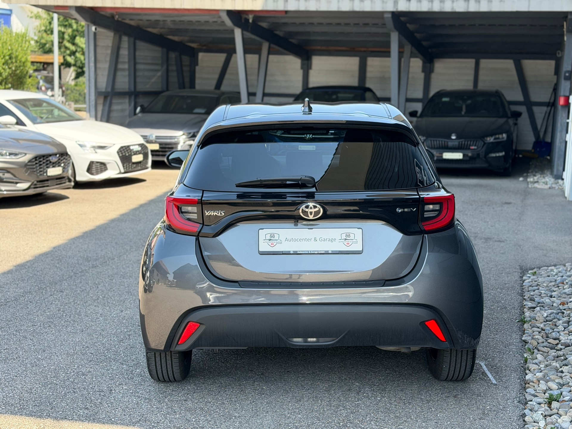 TOYOTA Yaris 1.5 Team Deutschland e-CVT-image-6