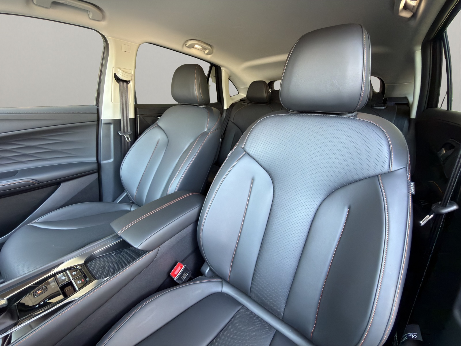 MG HS 1.5 Hybrid Luxury-image-12