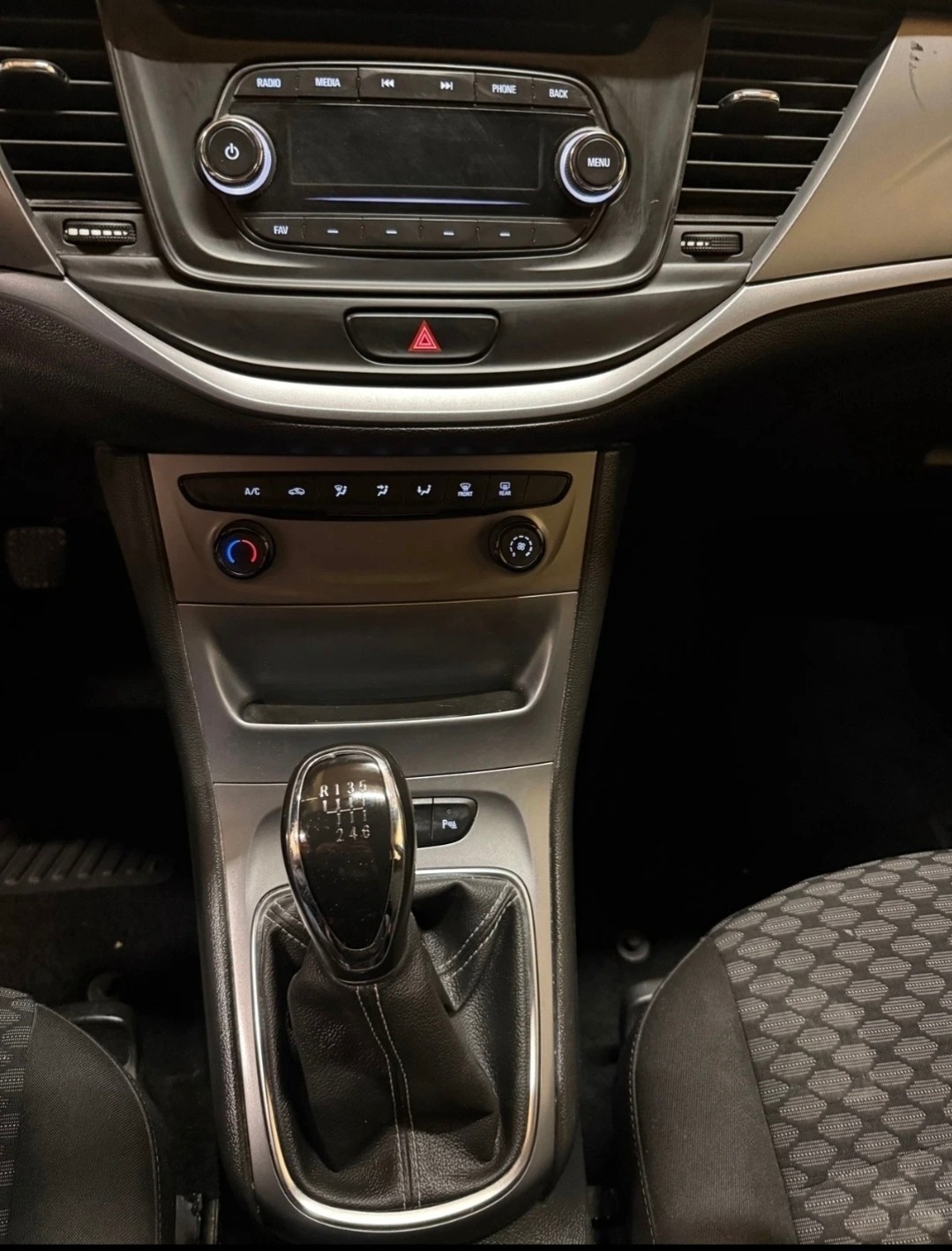 OPEL Astra 1.6 CDTi ecoFLEX-image-11