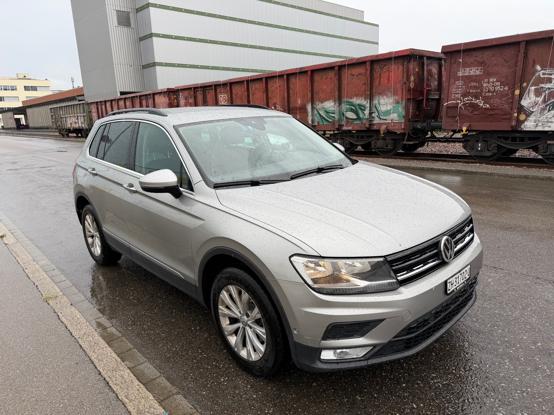 VW Tiguan 2.0 TDI SCR Trendline 4Motion DSG-image-2