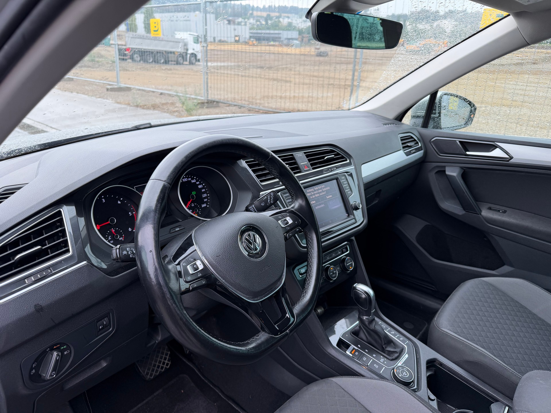 VW Tiguan 2.0 TDI SCR Trendline 4Motion DSG-image-8
