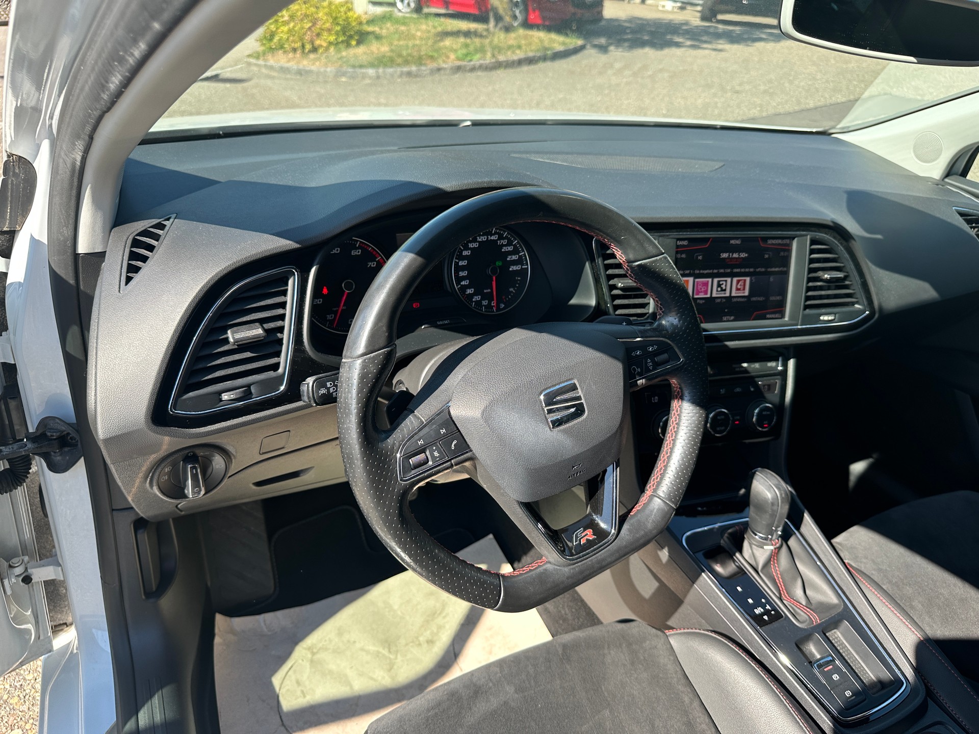 SEAT Leon 1.4 TSI ACT FR DSG-image-5