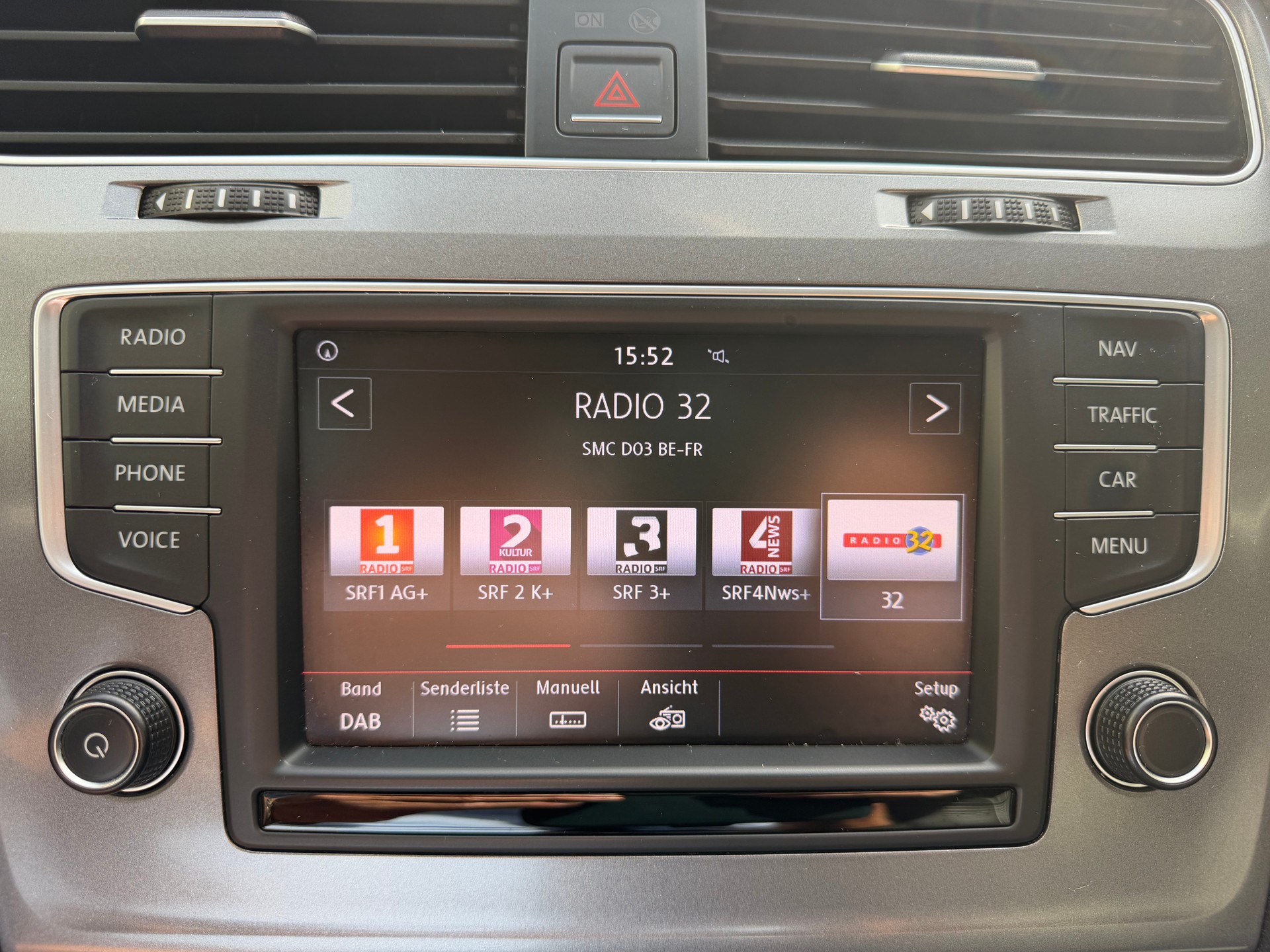 VW Golf Variant 1.4 TSI Lounge-image-13