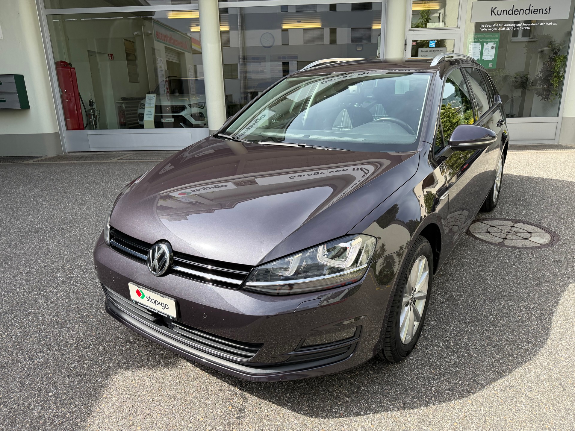 VW Golf Variant 1.4 TSI Lounge-image-0