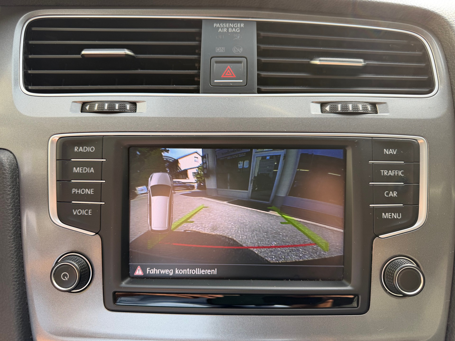 VW Golf Variant 1.4 TSI Lounge-image-10