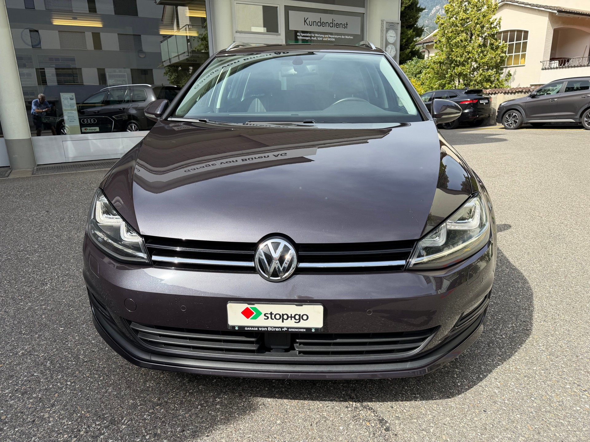 VW Golf Variant 1.4 TSI Lounge-image-1