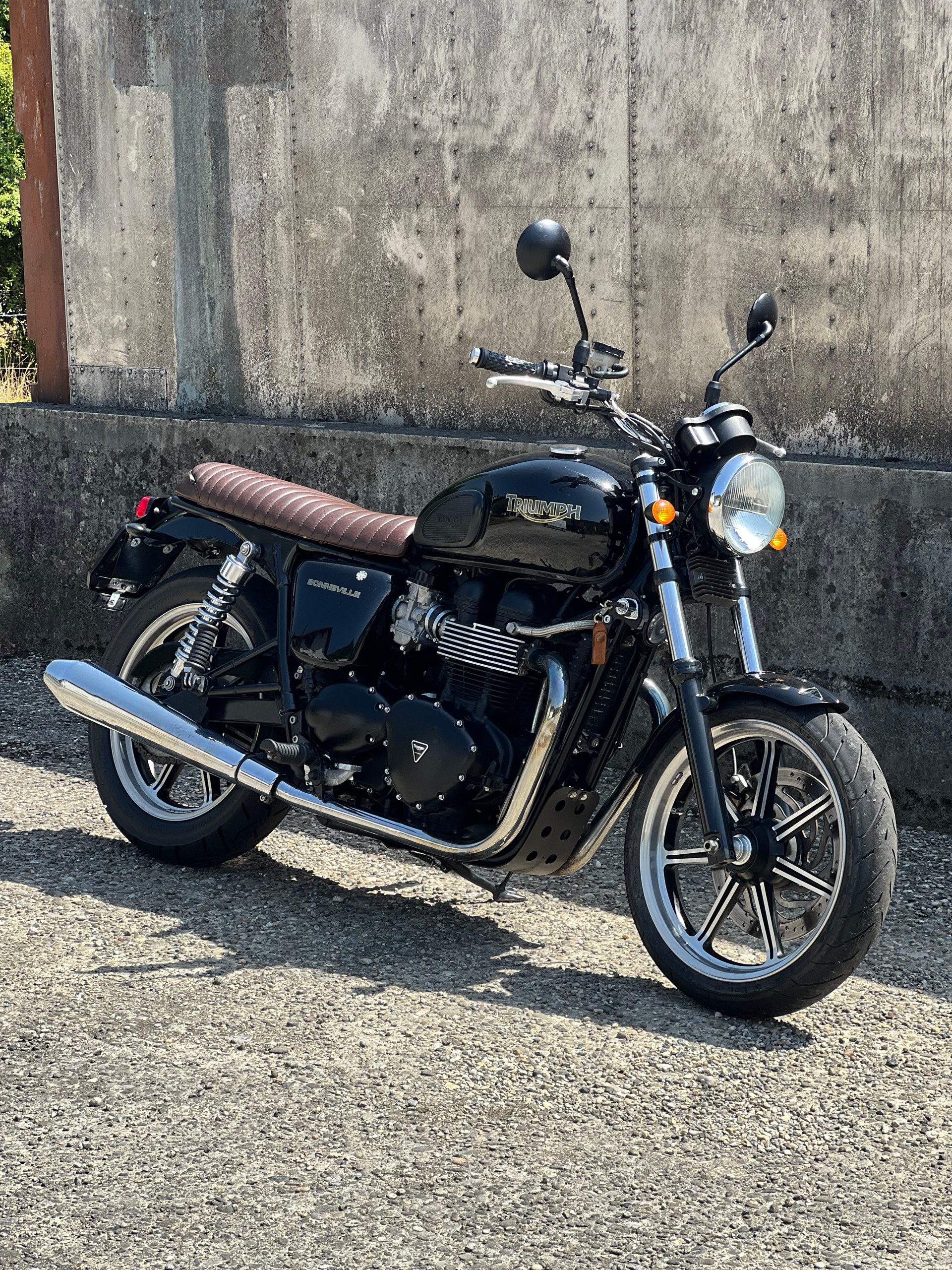TRIUMPH Bonneville SE 900 i