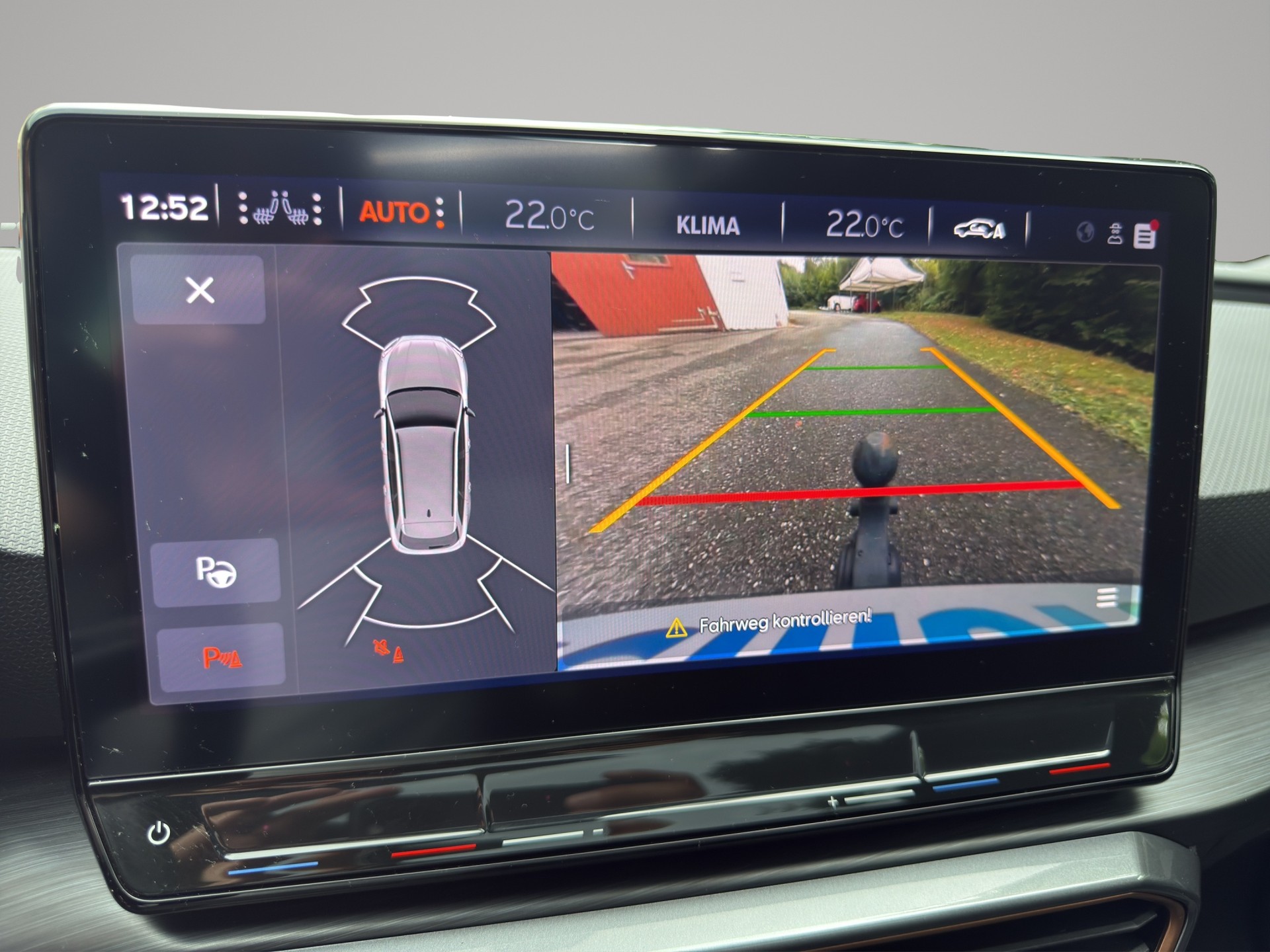 CUPRA LEON ST 2.0TSI DSG *ANHÄNGERKUPPLUNG*-image-14