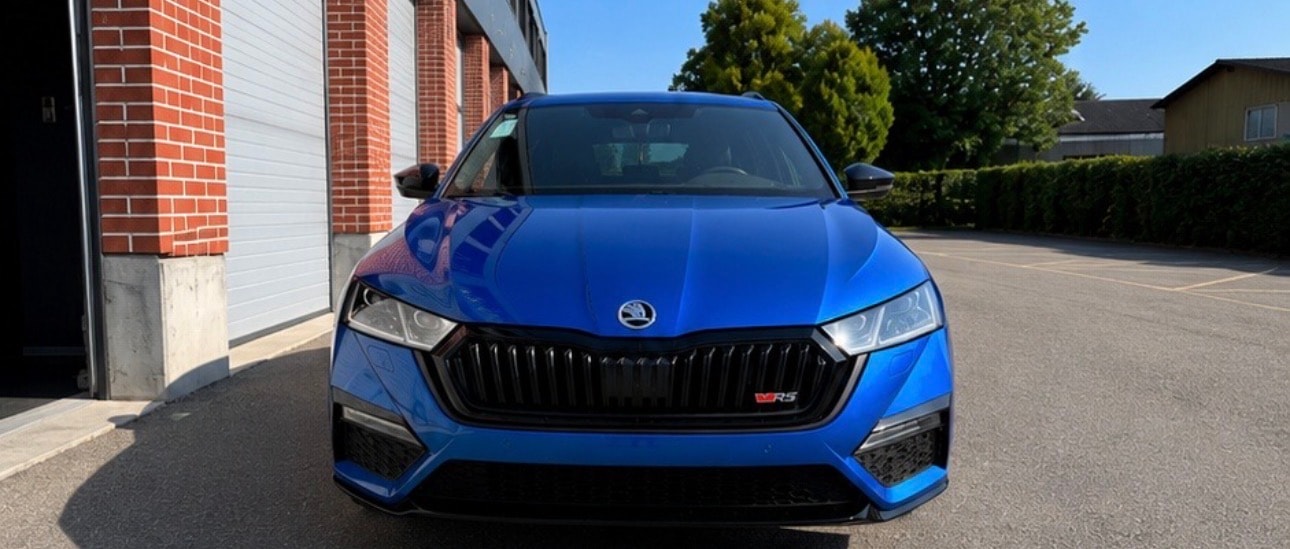 SKODA Octavia Combi 2.0 TSI DSG RS-image-1