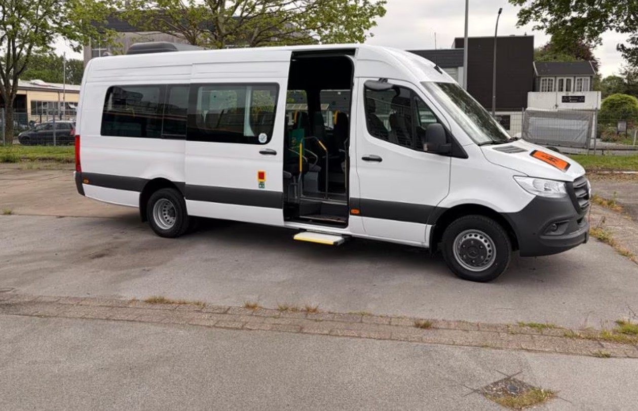 MERCEDES-BENZ Sprinter Transfer 45 21+1+1 -Sitzer Schulbus-showroom-element-1