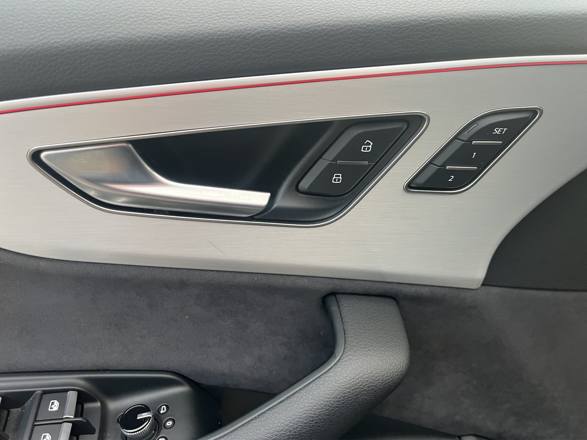 AUDI Q7 SUV TFSI quattro 250 kW S line tiptronic *S-Sportsitze plus, 7 Plätzer, Allradlenkung, Panodach, B&O, Vollausstattung!*-image-13