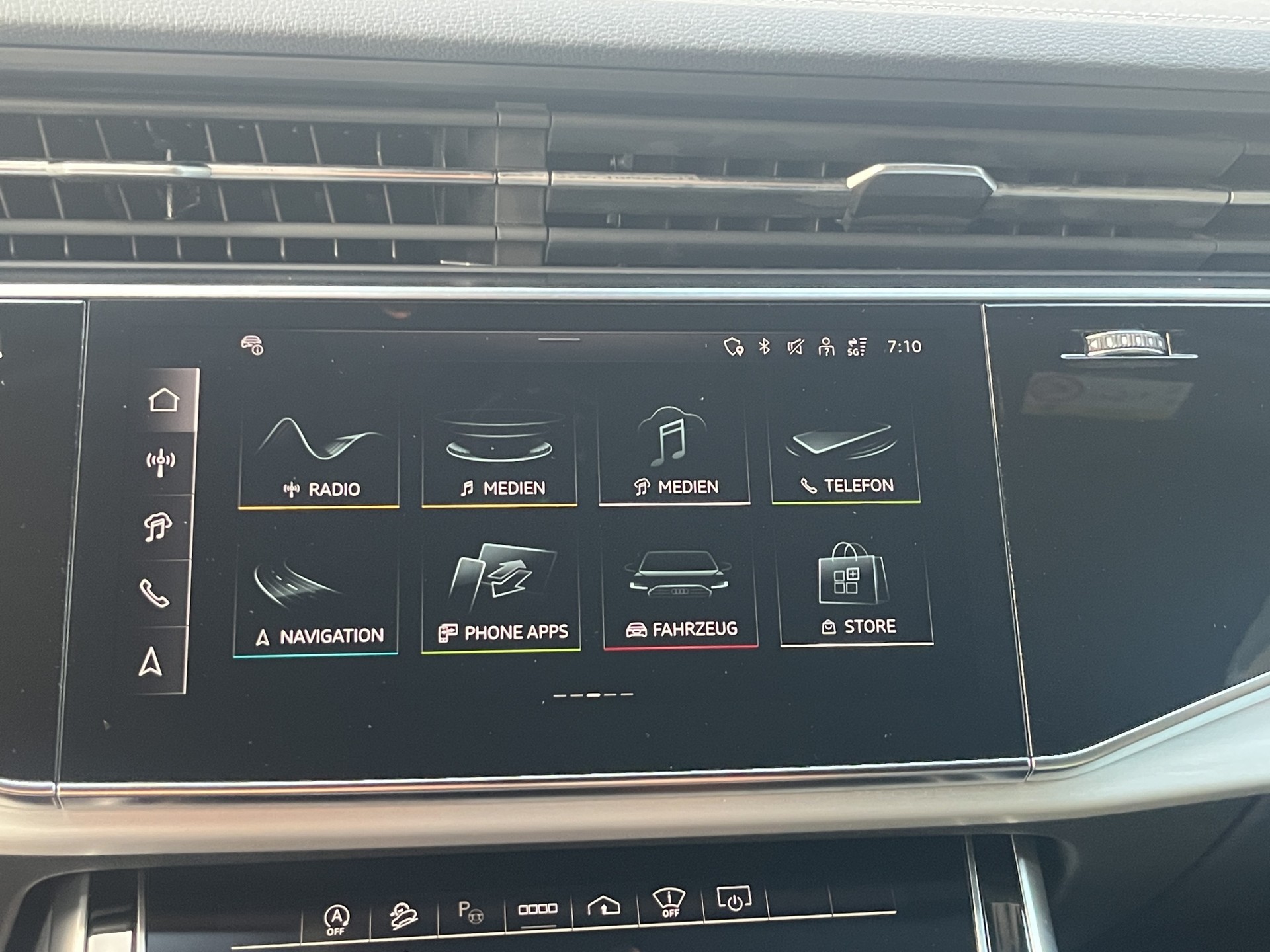 AUDI Q7 SUV TFSI quattro 250 kW S line tiptronic *S-Sportsitze plus, 7 Plätzer, Allradlenkung, Panodach, B&O, Vollausstattung!*-image-28