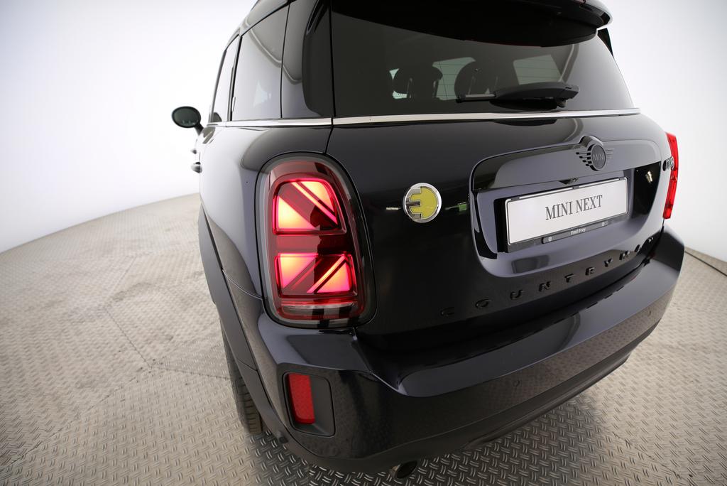 MINI Countryman F60 1.5i Cooper S E ALL4-image-17